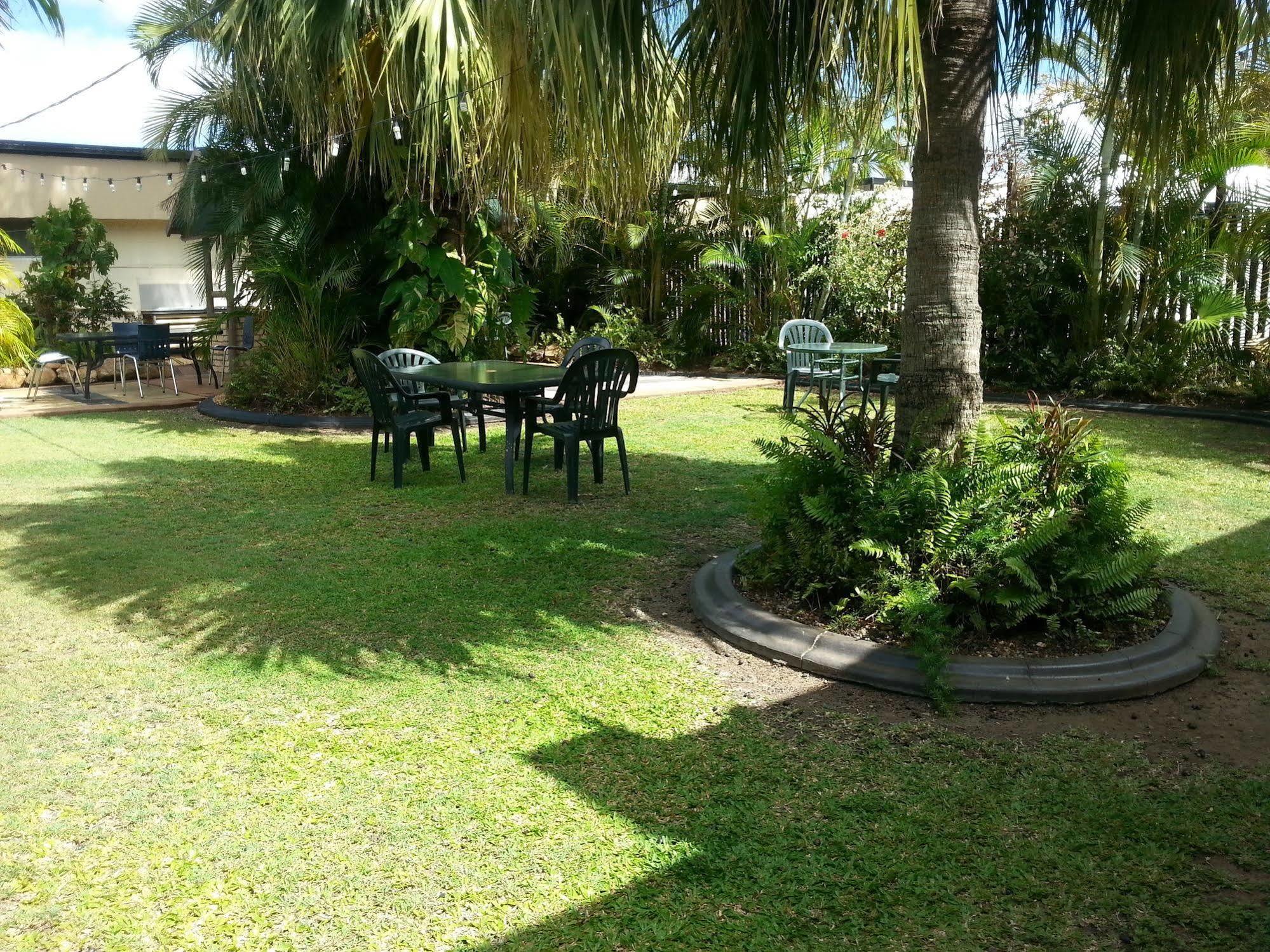 Golden Fountain Motel Rockhampton Ngoại thất bức ảnh