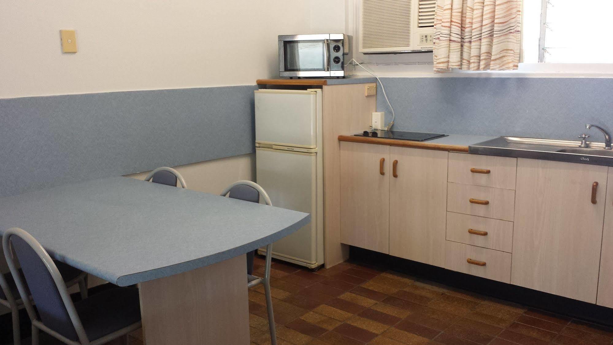 Golden Fountain Motel Rockhampton Ngoại thất bức ảnh