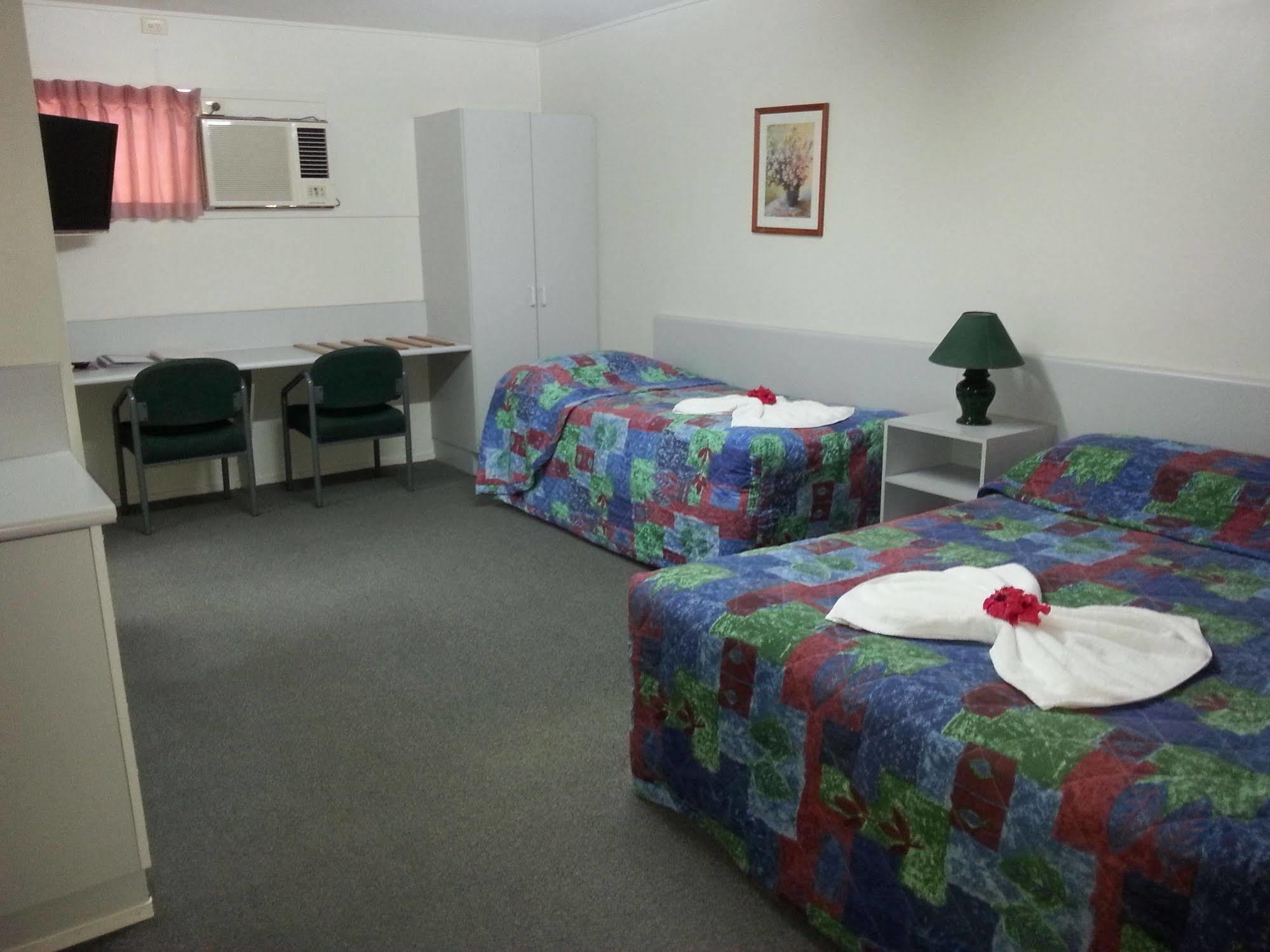 Golden Fountain Motel Rockhampton Ngoại thất bức ảnh